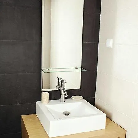 Будинок відпочинку 2 Bedroom Luxury With Pool In Patroves Албуфейра