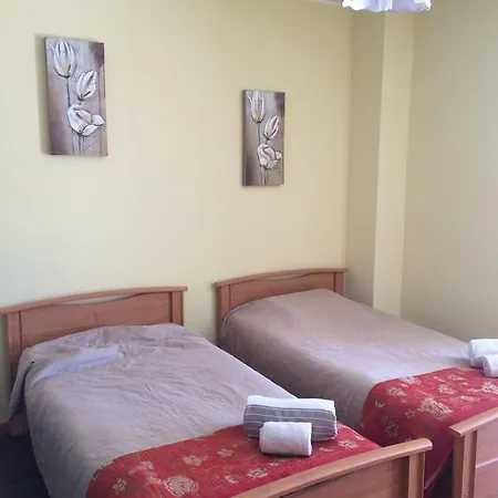 בית נופש 2 Bedroom Luxury With Pool In Patroves אלבופיירה
